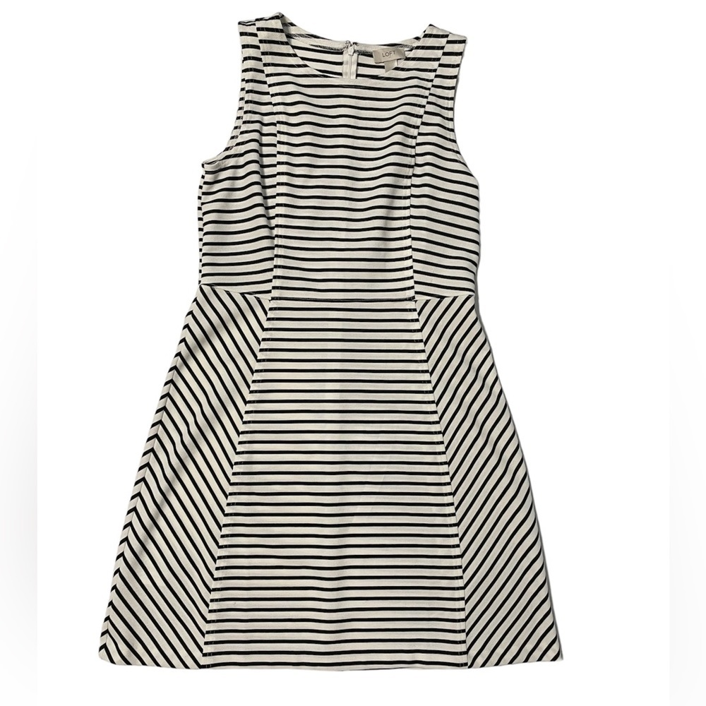 LOFT White and Black Striped Fit And Flare Dress Sleeveless Back Zip Crewneck 10